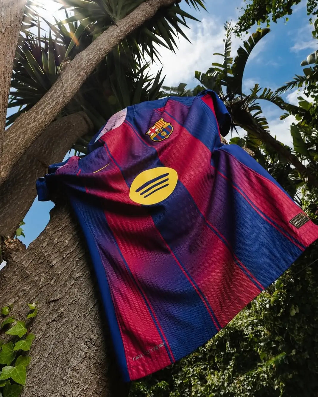 Camiseta Fc Barcelona 2026 calidad 1.1 🎁 Incluye pantaloneta gratis 🔥 SOLO POR HOY 50% DCTO