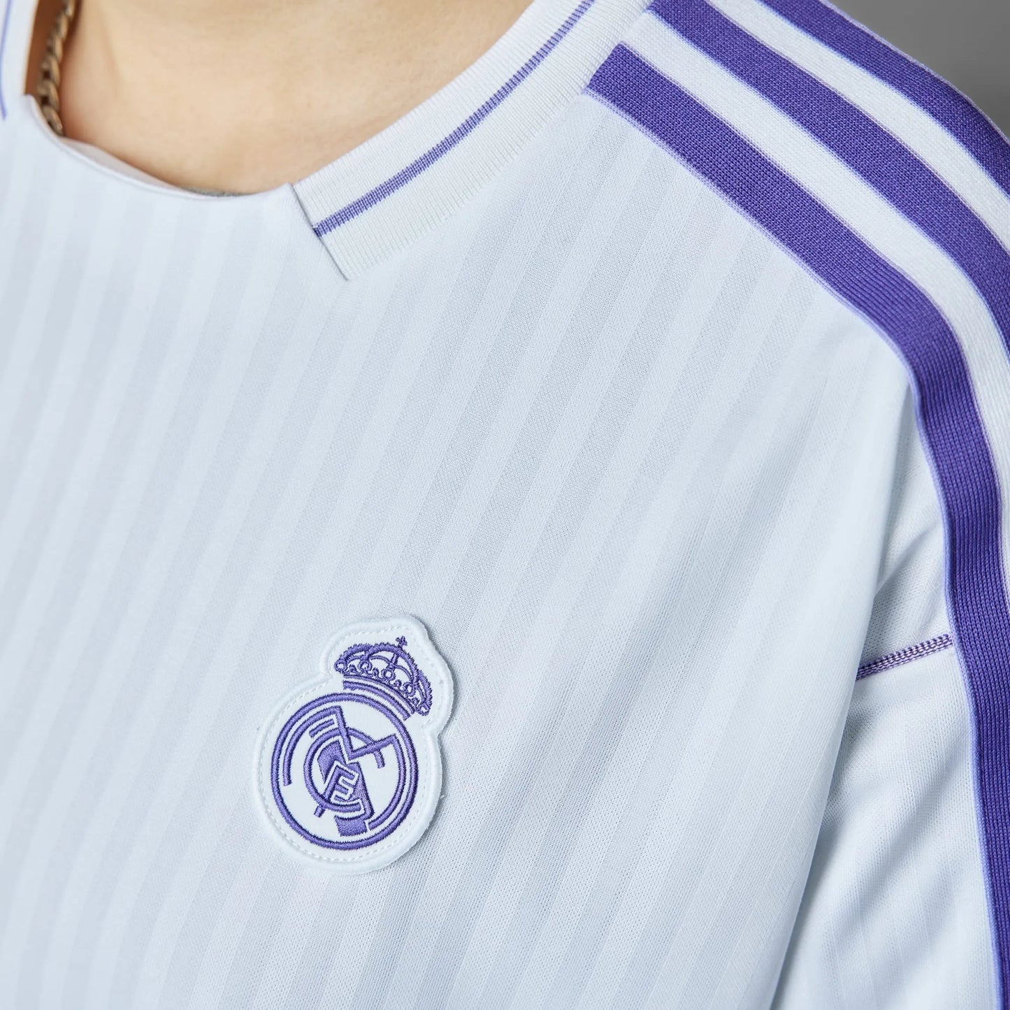 CAMISETA ICONS REAL MADRID 1.1 I 🎁CON REGALO DE PANTALONETA 🎁 I 🔥SOLO POR HOY 50% DCTO🔥